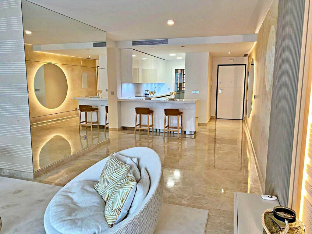 Penthouse Nueva Andalucía Málaga - image 13