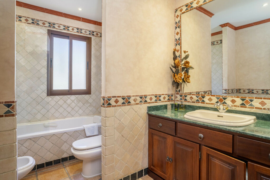 Detached Villa Guadalmina Alta Málaga - image 13