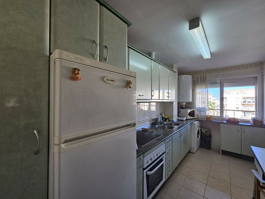 Middle Floor Apartment San Luis de Sabinillas Málaga - image 13