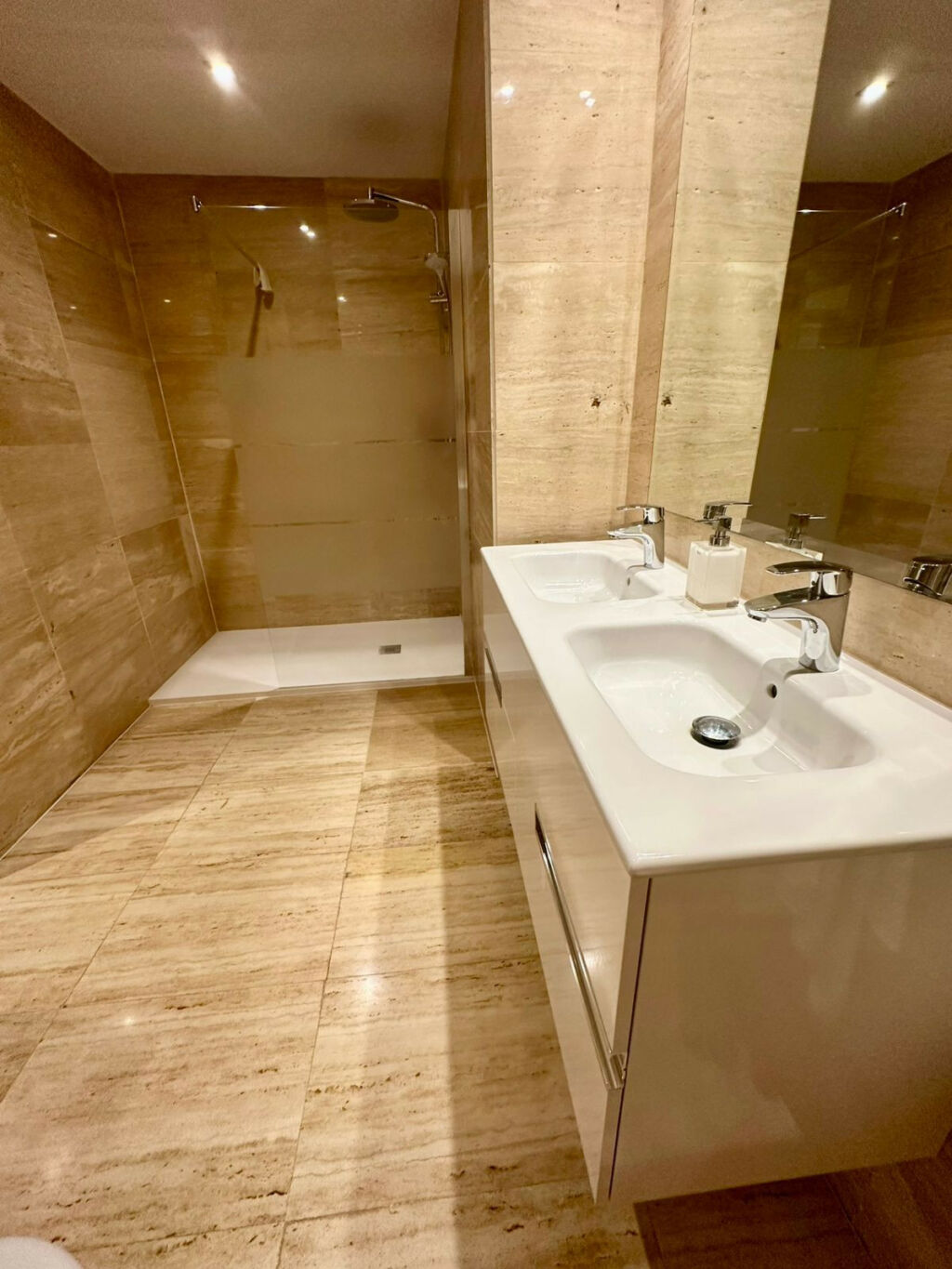 Middle Floor Apartment Estepona Málaga - image 14