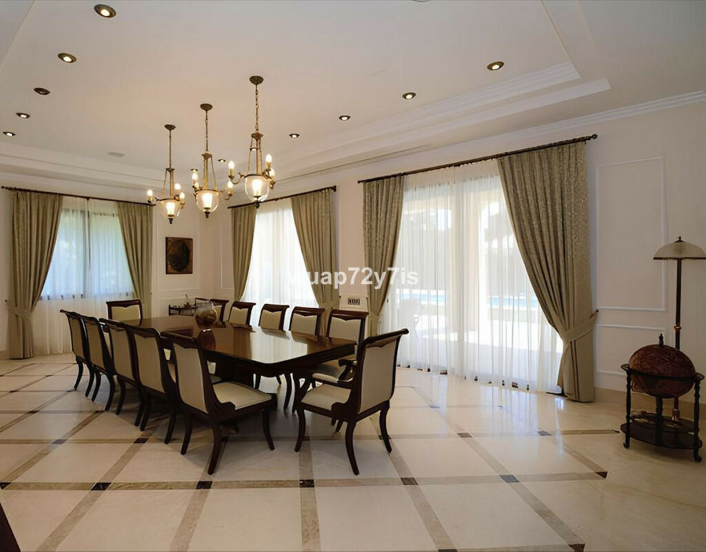 Detached Villa Marbella Málaga - image 13