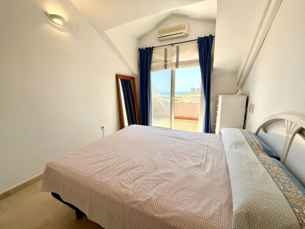 Penthouse Dehesa de Campoamor Alicante - image 13