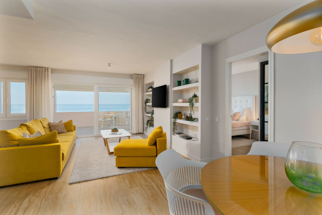 Middle Floor Apartment Estepona Málaga - image 13