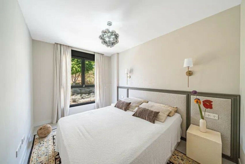 Middle Floor Apartment Estepona Málaga - image 14