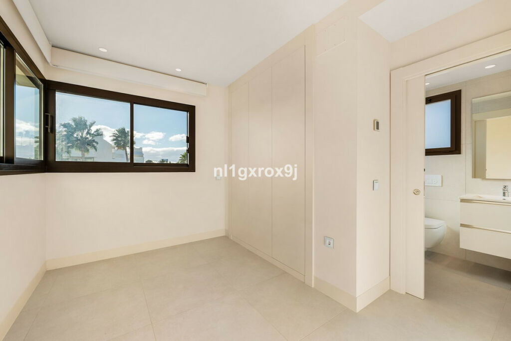 Penthouse Duplex Estepona Málaga - image 13