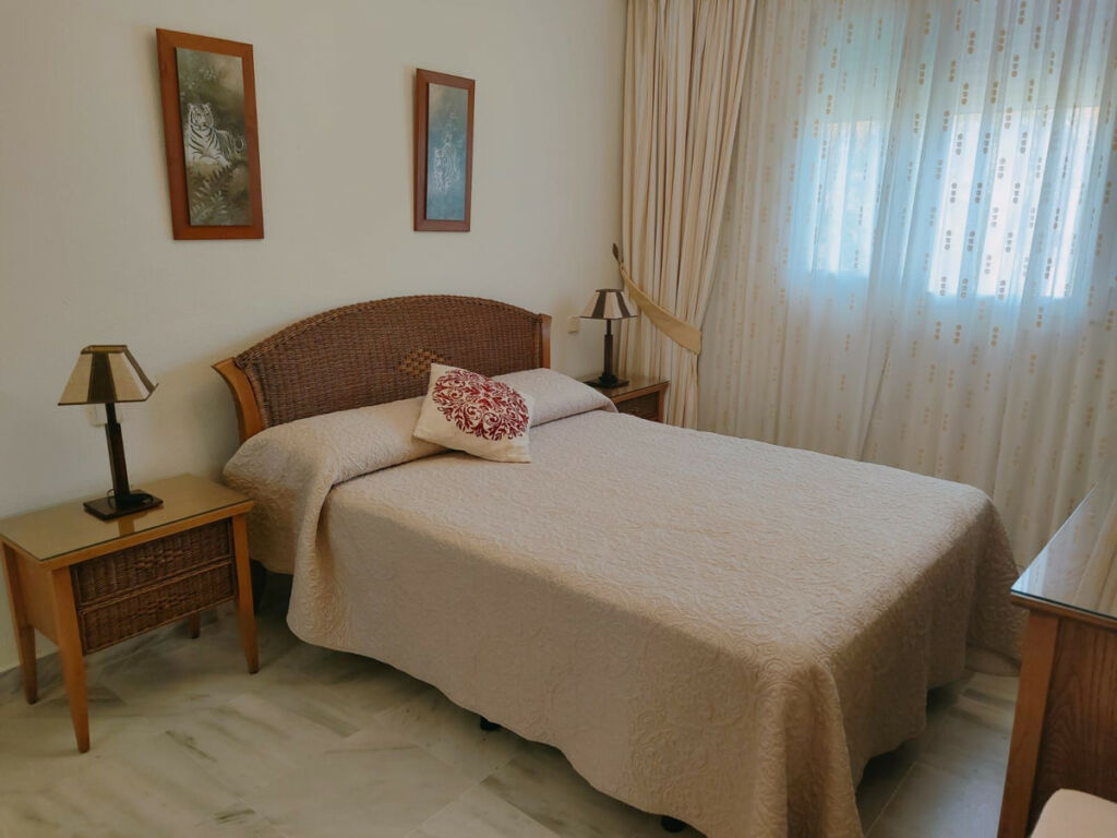 Middle Floor Apartment Marbella Málaga - image 13