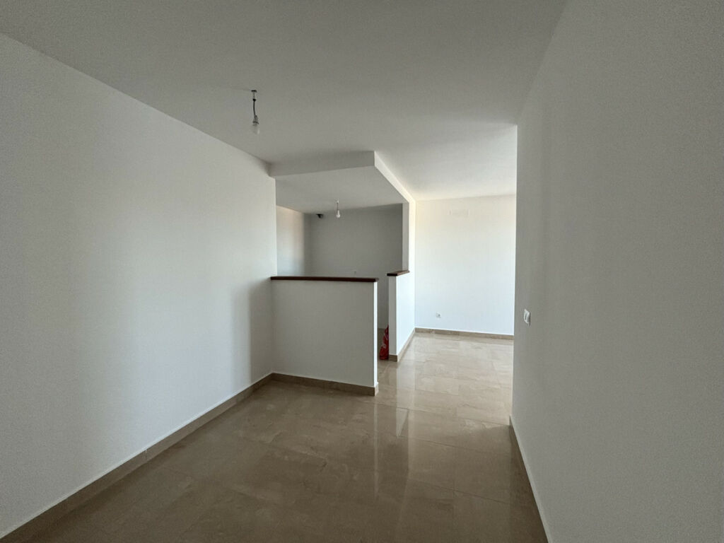 Ground Floor Apartment La Duquesa Málaga - image 13