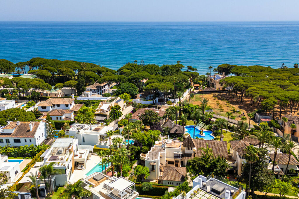 Detached Villa Marbella Málaga - image 13