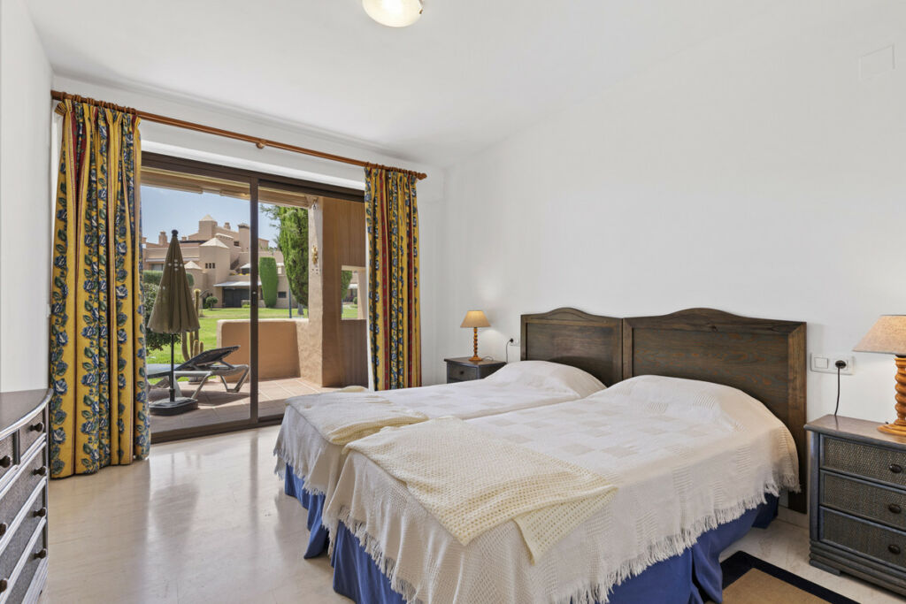 Ground Floor Apartment Estepona Málaga - image 13
