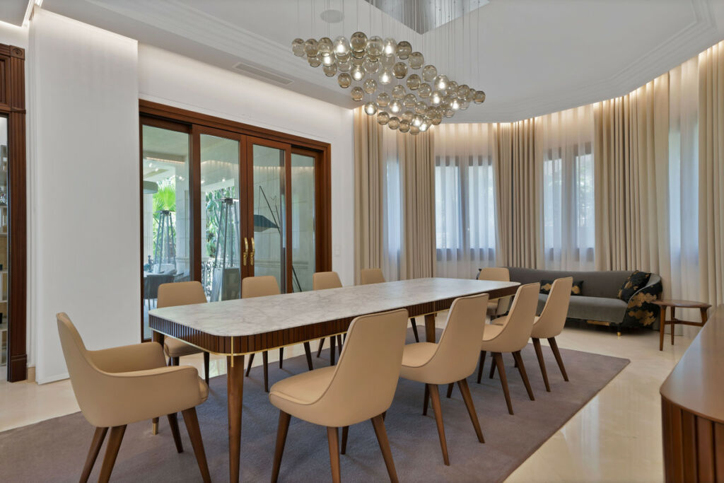 Detached Villa Sierra Blanca Málaga - image 13