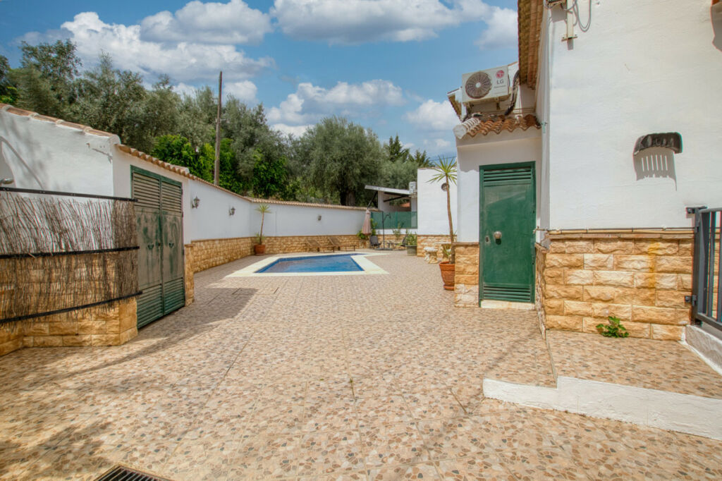 Detached Villa Periana Málaga - image 14