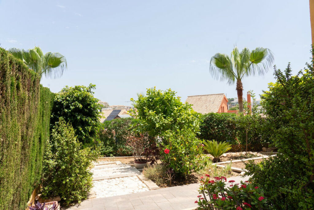 Semi-Detached House Riviera del Sol Málaga - image 13