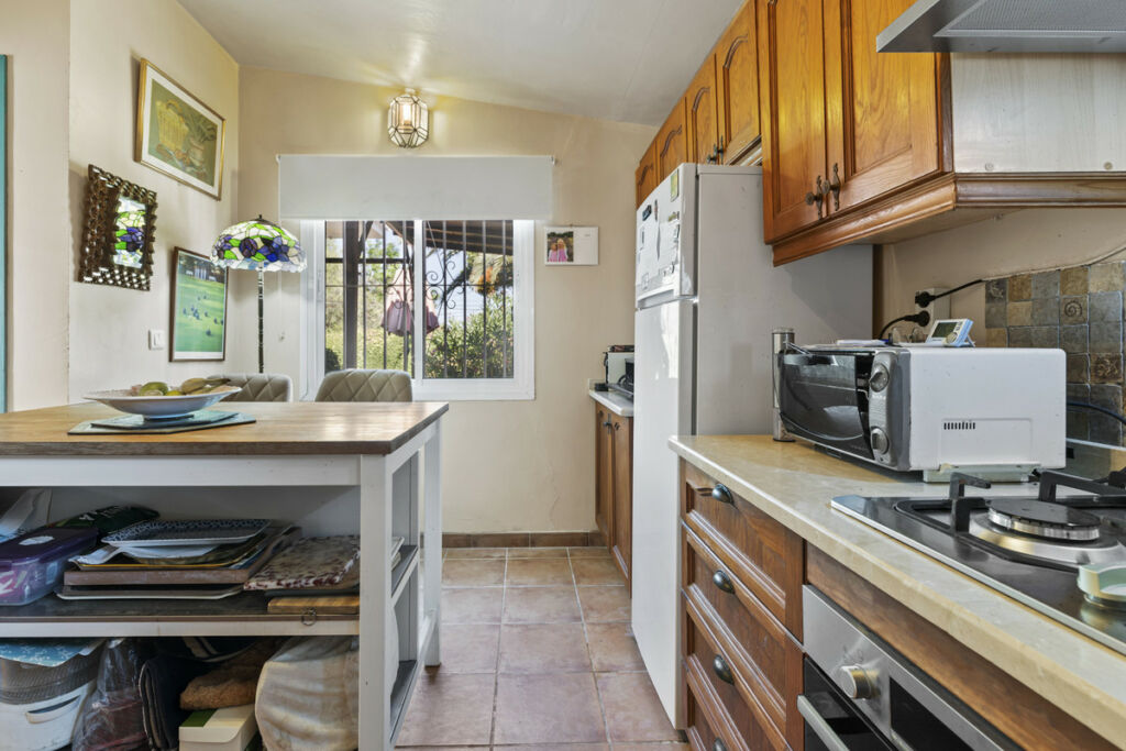 Detached Villa Valle del Sol Málaga - image 14