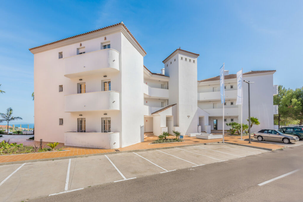 Middle Floor Apartment Manilva Málaga - image 13