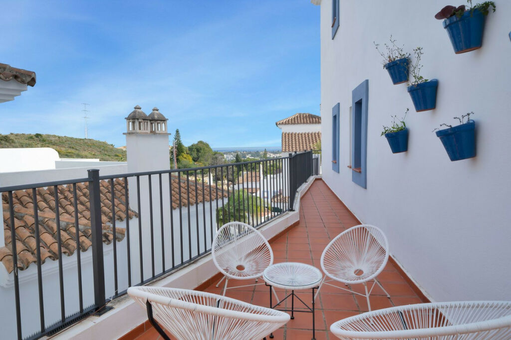 Ground Floor Apartment El Paraiso Málaga - image 13