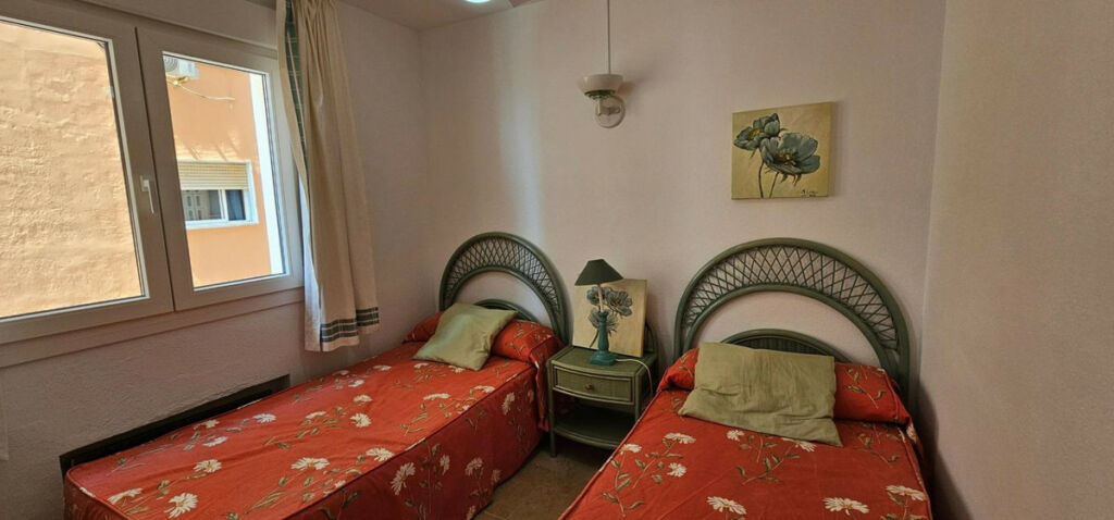 Middle Floor Apartment Los Boliches Málaga - image 13