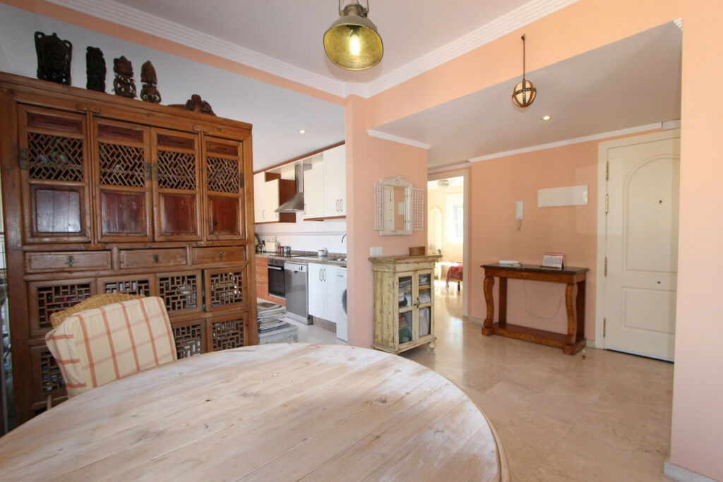 Penthouse Elviria Málaga - image 13