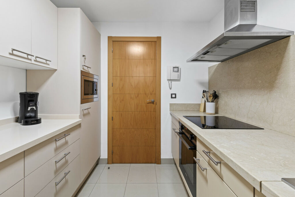 Ground Floor Apartment Estepona Málaga - image 15