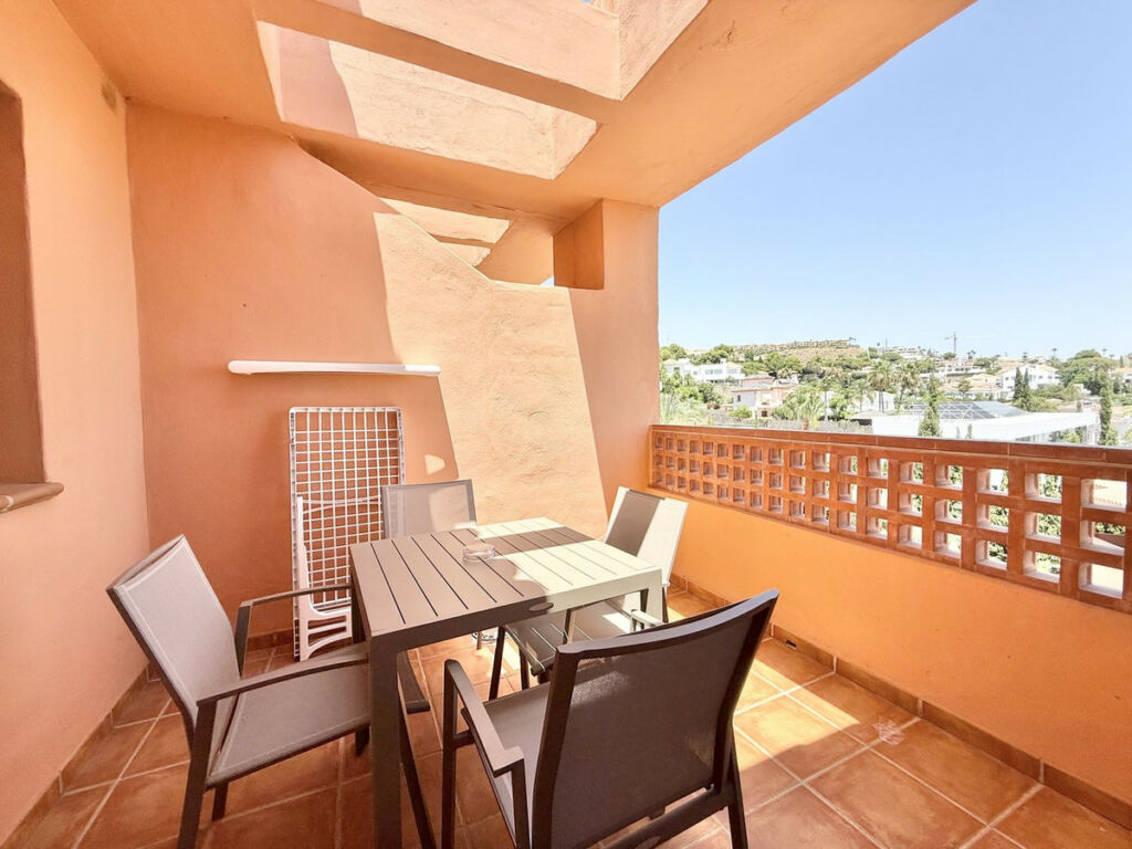 Top Floor Apartment Benahavís Málaga - image 13