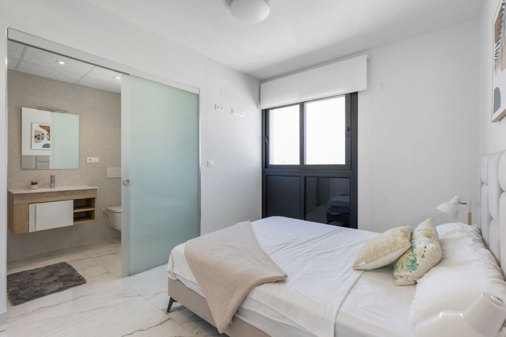 Ground Floor Apartment Playa Flamenca Alicante - image 16