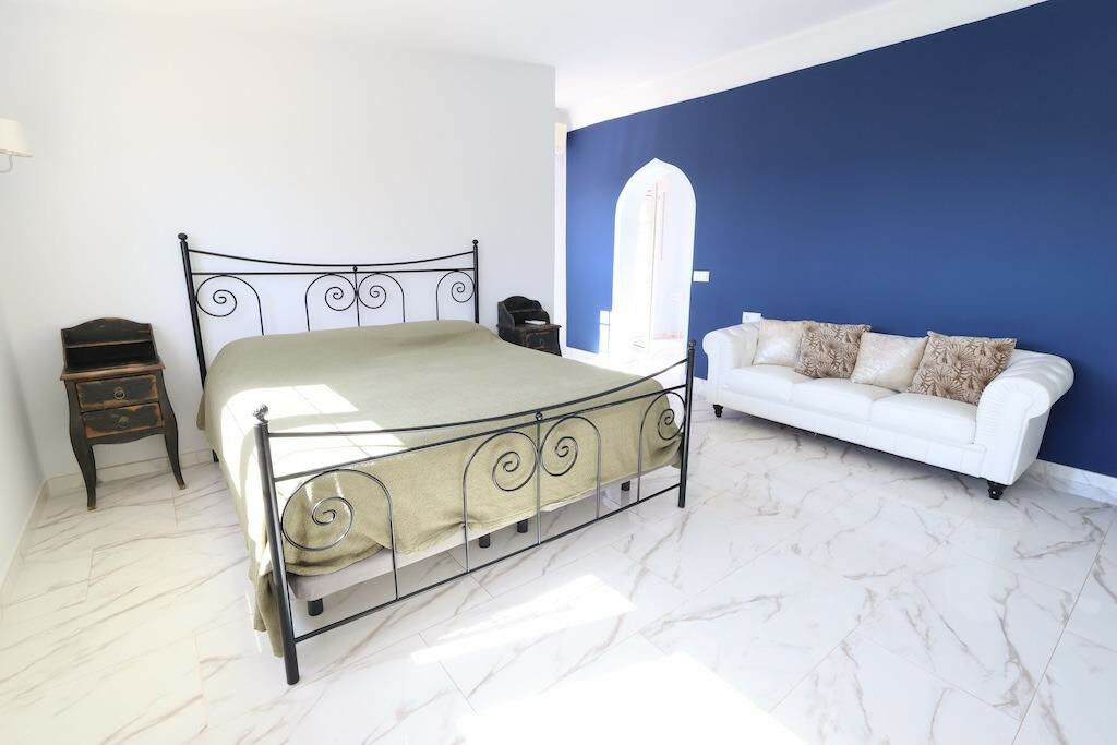 Detached Villa Villamartin Alicante - image 13