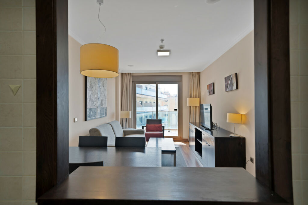Middle Floor Apartment Benalmadena Málaga - image 13
