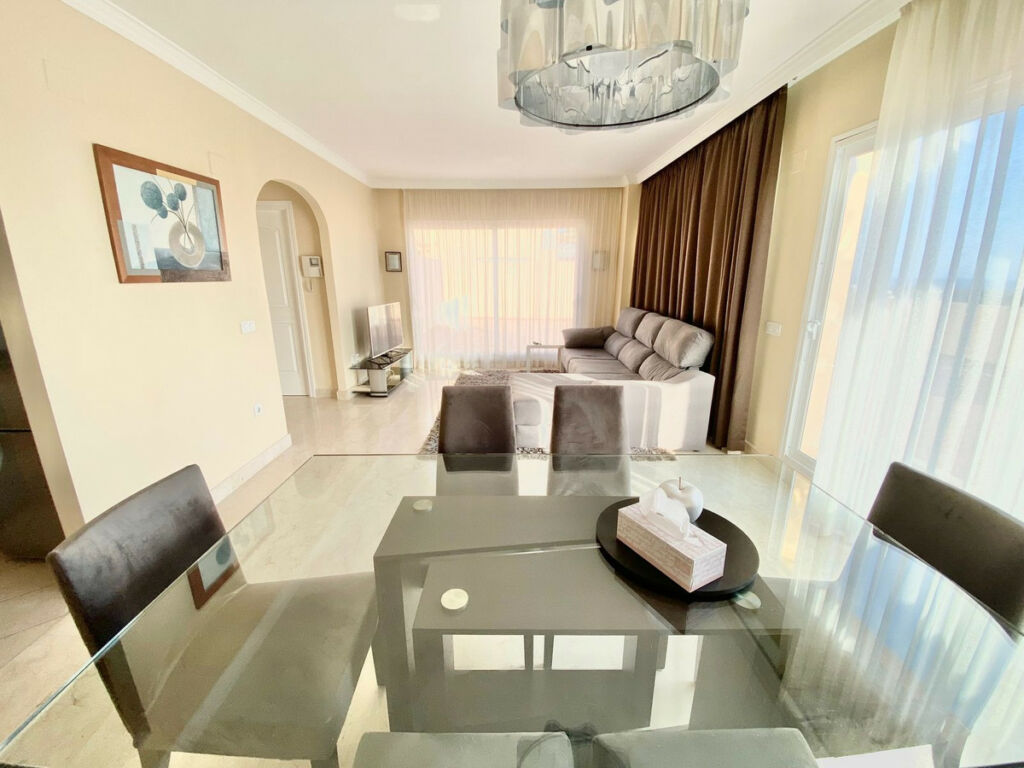 Penthouse Duplex Elviria Málaga - image 13