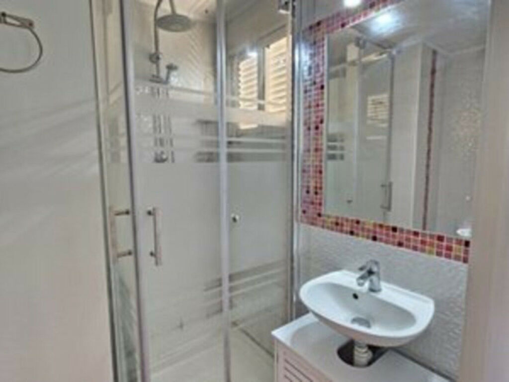 Middle Floor Apartment Benidorm Alicante - image 13