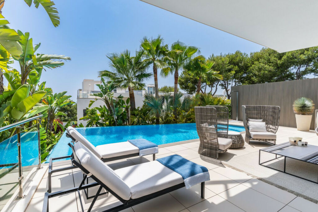 Townhouse Sierra Blanca Málaga - image 13