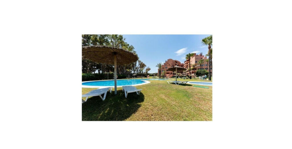 Penthouse Manilva Málaga - image 14