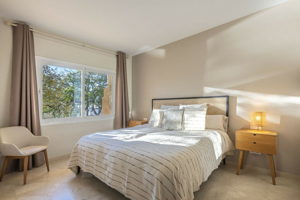 Middle Floor Apartment Elviria Málaga - image 14