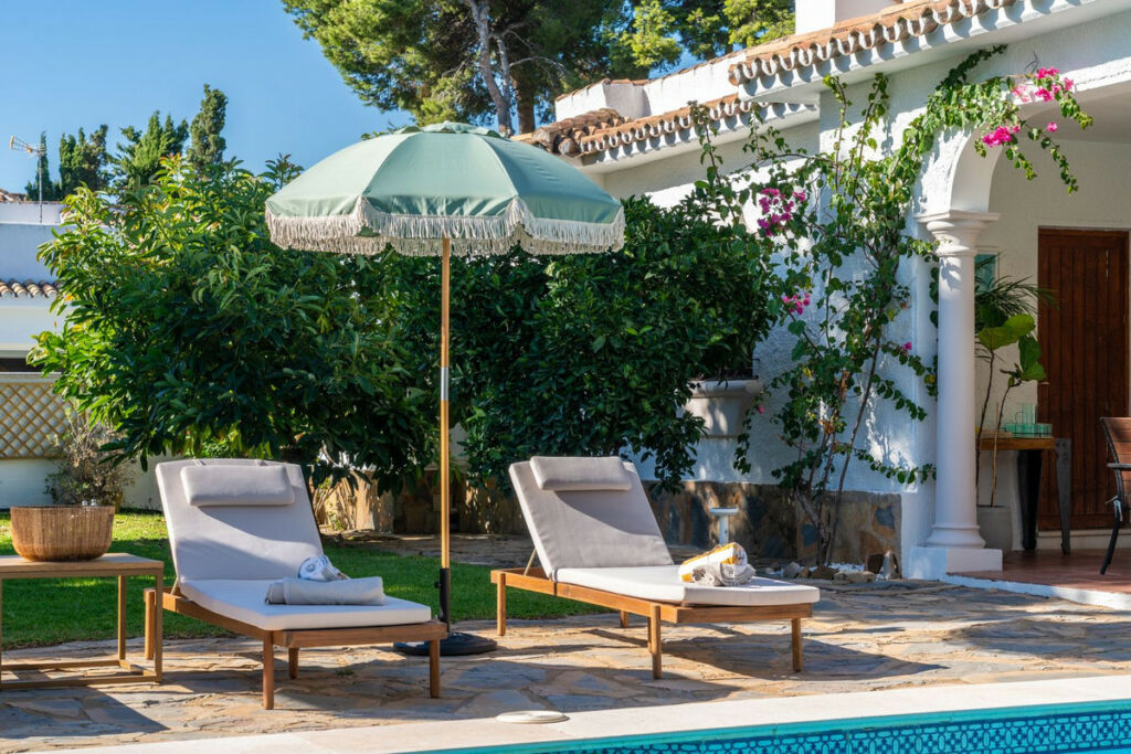 Detached Villa New Golden Mile Málaga - image 14