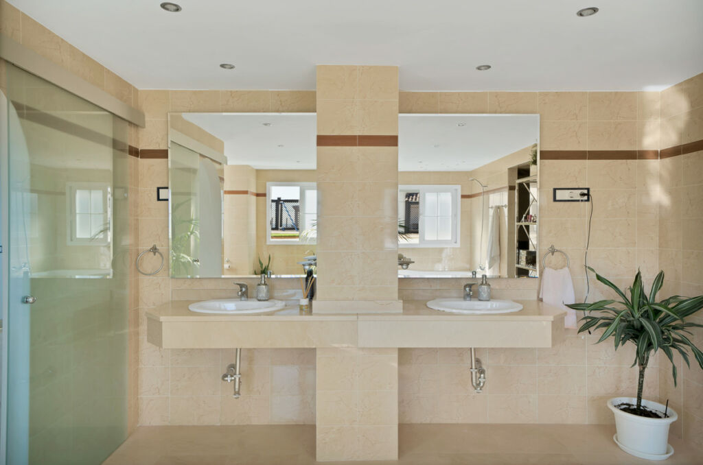 Penthouse Benalmadena Málaga - image 16