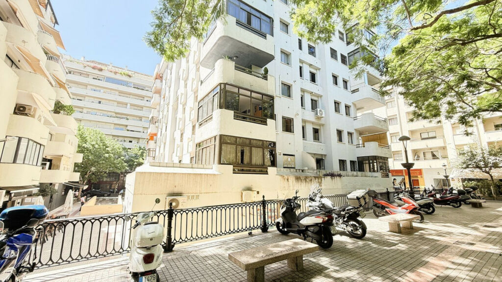 Middle Floor Apartment Marbella Málaga - image 14