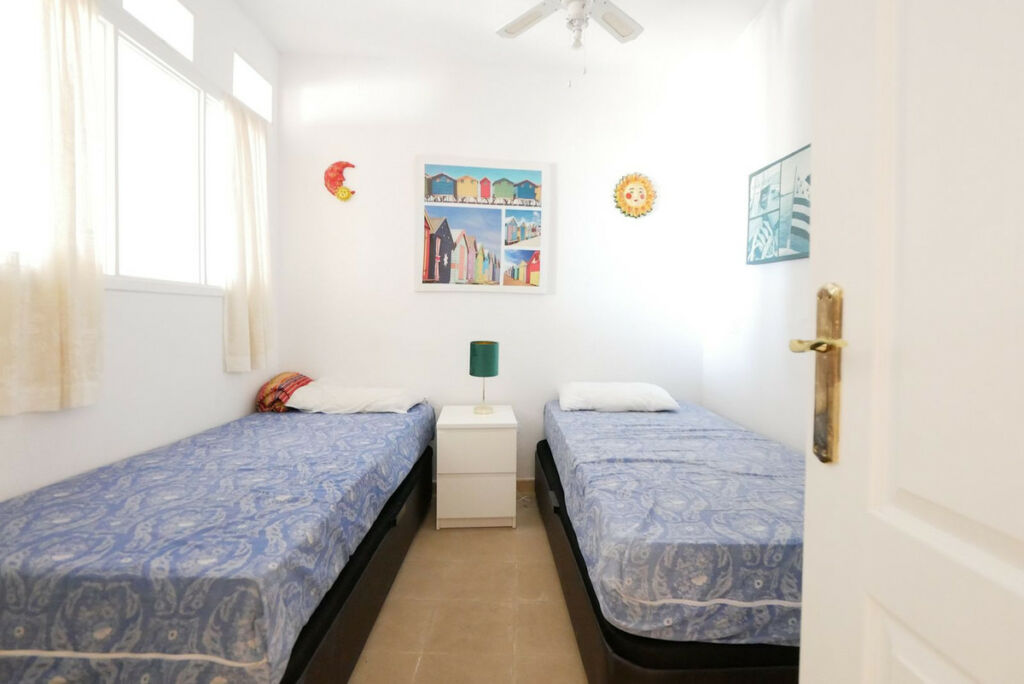 Middle Floor Apartment Puerto de Cabopino Málaga - image 16
