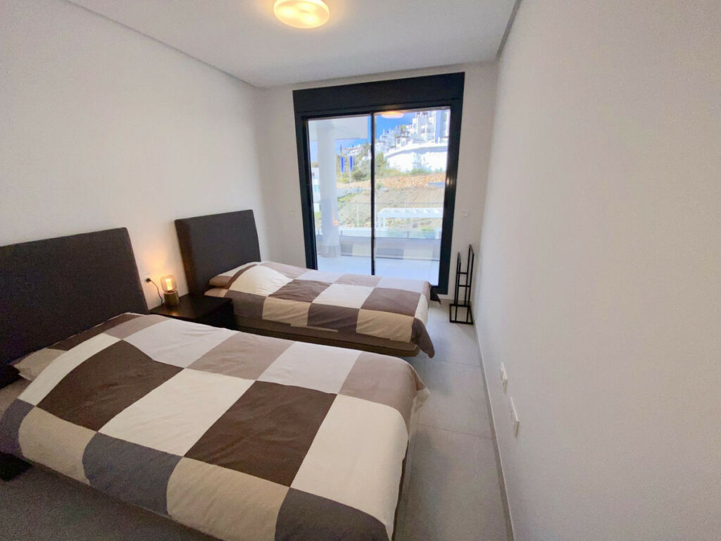 Middle Floor Apartment Benahavís Málaga - image 14