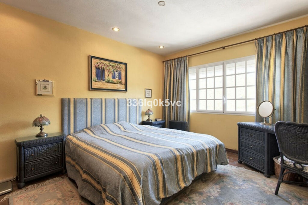 Townhouse Benahavís Málaga - image 14