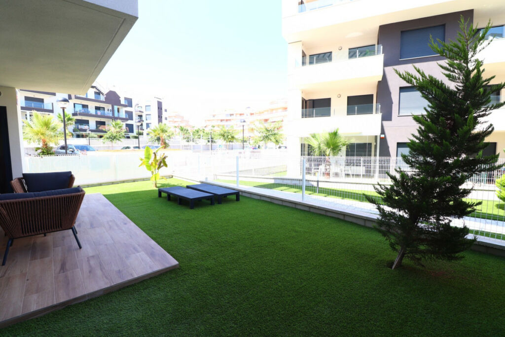 Ground Floor Apartment Villamartin Alicante - image 14