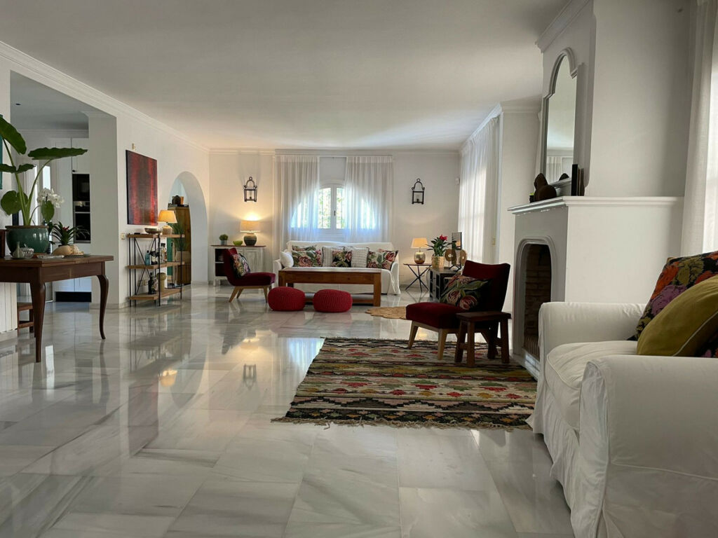 Detached Villa Sierra Blanca Málaga - image 14