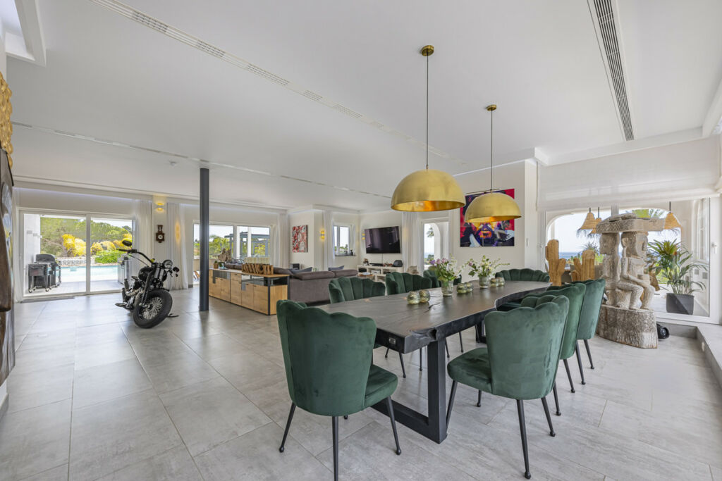 Detached Villa Elviria Málaga - image 17
