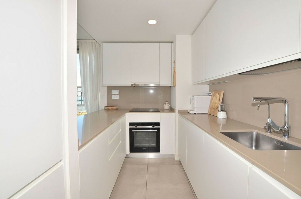 Middle Floor Apartment Fuengirola Málaga - image 14