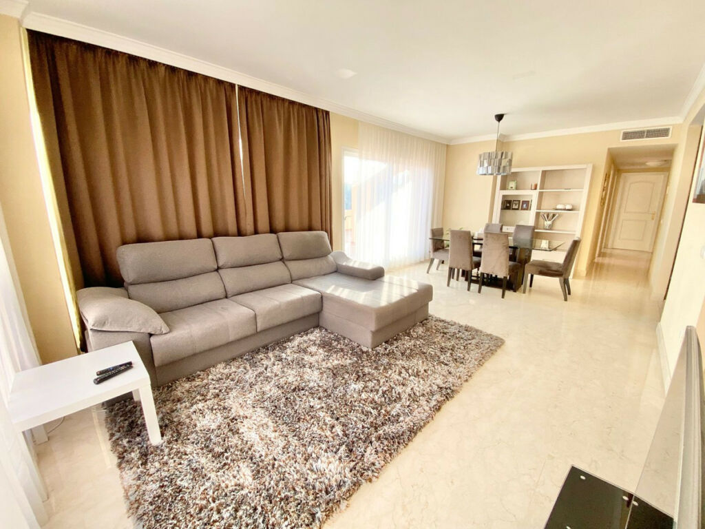 Penthouse Duplex Elviria Málaga - image 14