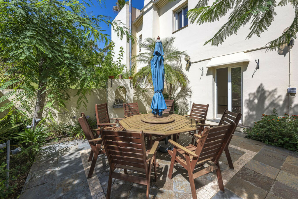 Detached Villa Sotogrande Cádiz - image 14