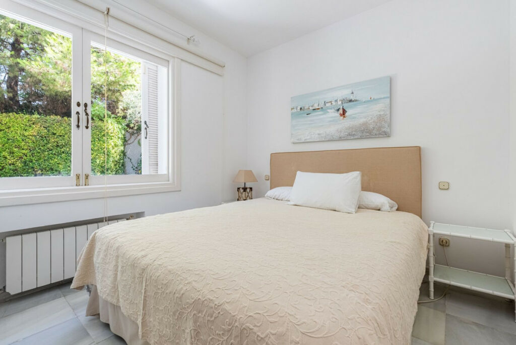 Semi-Detached House Los Monteros Málaga - image 14