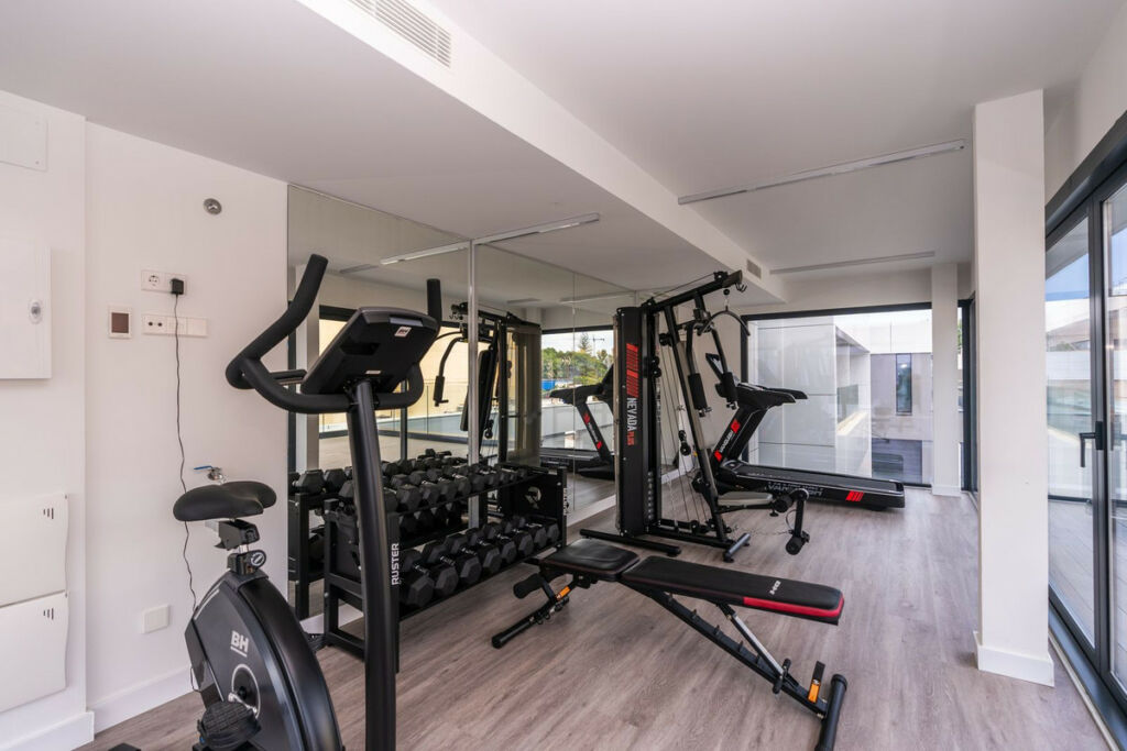 Middle Floor Apartment Fuengirola Málaga - image 20