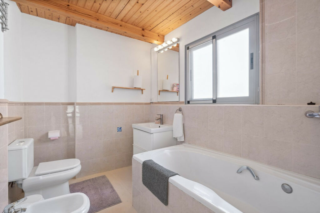 Penthouse Fuengirola Málaga - image 12