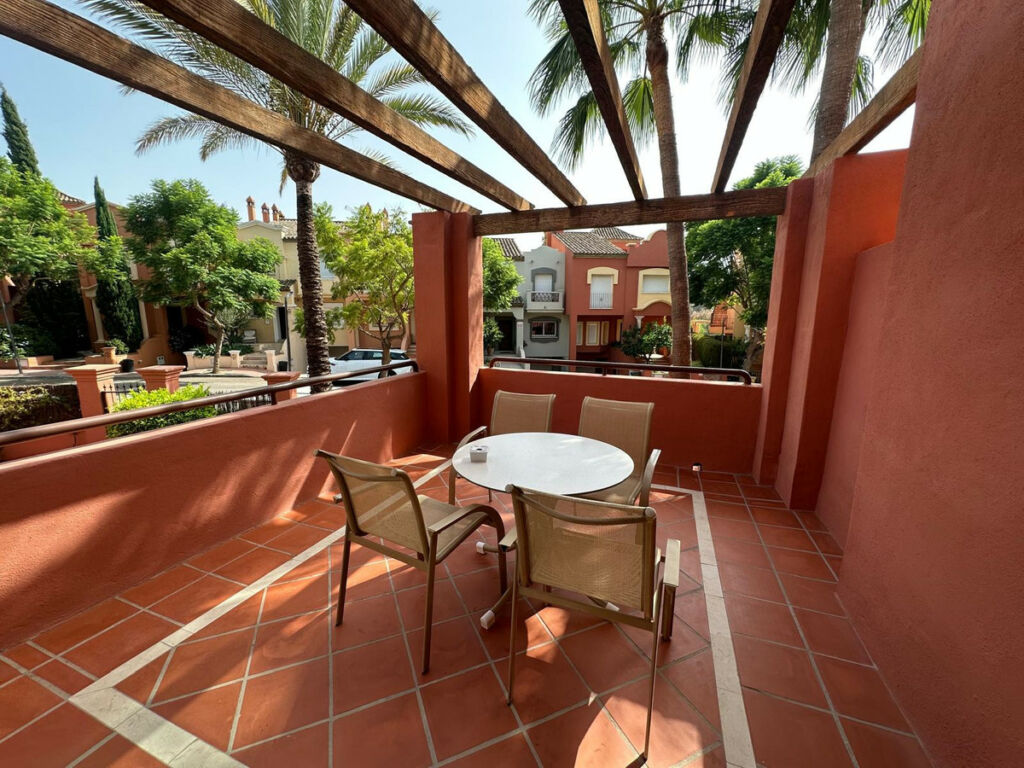 Middle Floor Apartment Puerto Banús Málaga - image 14