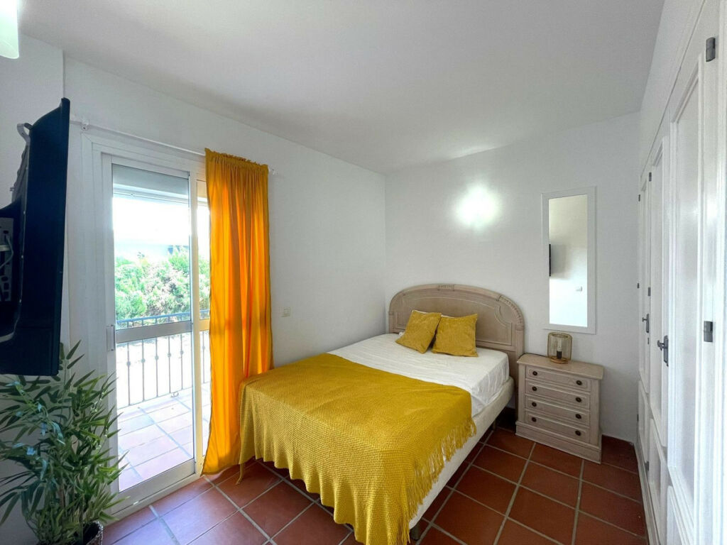 Top Floor Apartment Manilva Málaga - image 14