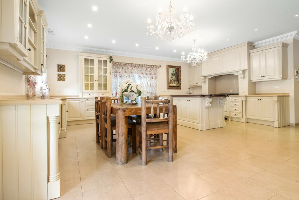 Detached Villa Sotogrande Cádiz - image 14