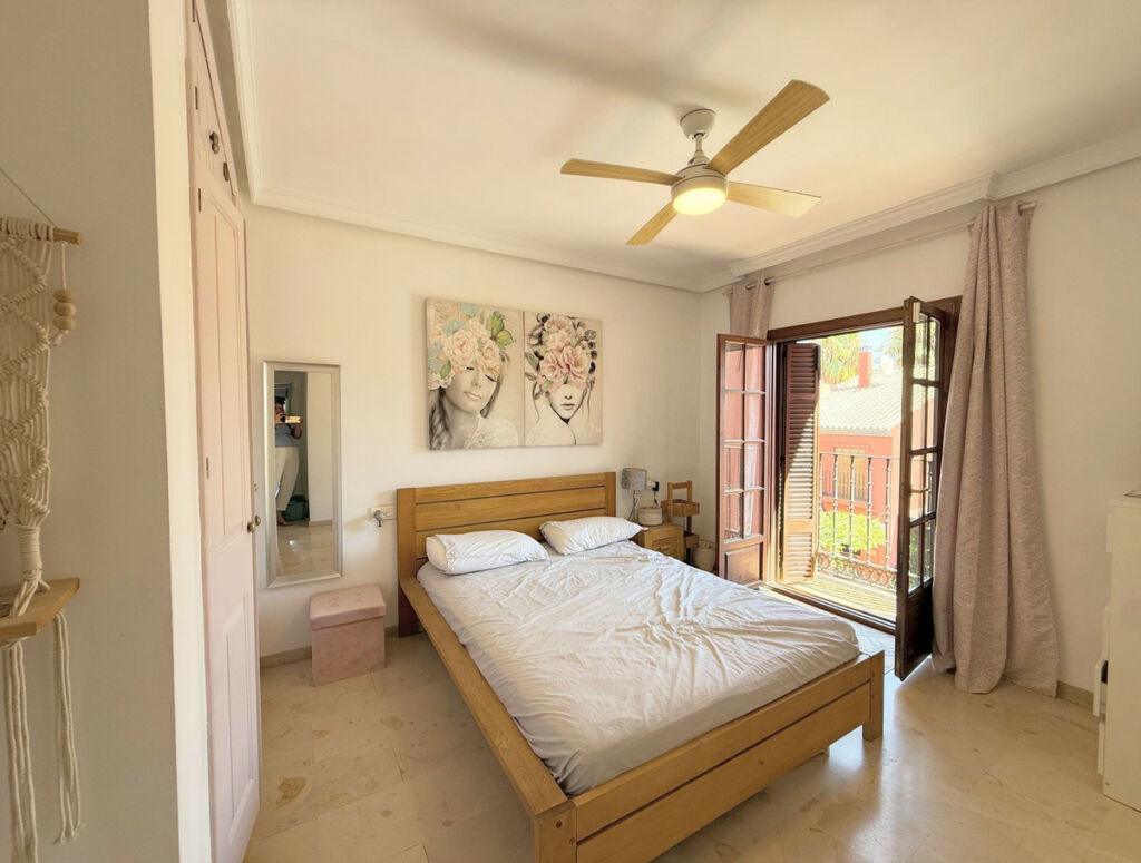 Townhouse Estepona Málaga - image 14